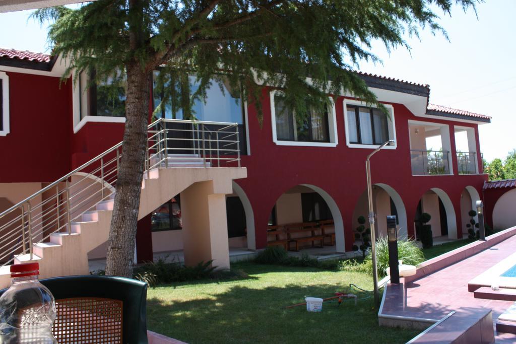 Hotel The Red House Kosharitsa Exterior foto